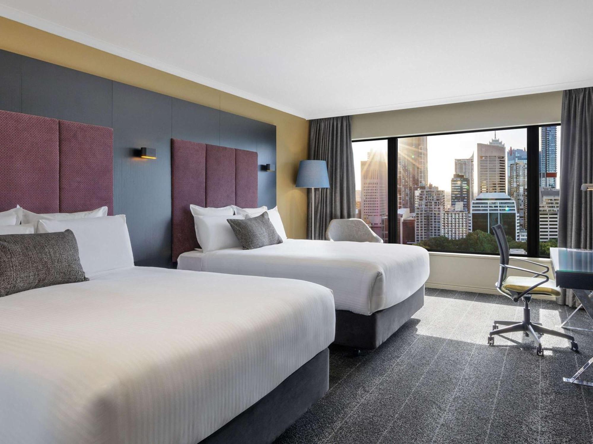 Pullman Sydney Hyde Park Hotel Buitenkant foto A room at the Hotel 57